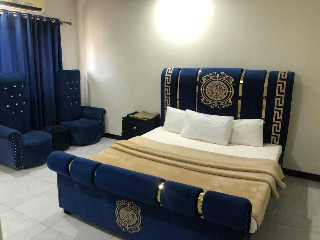 Hotel Islamabad Crown Rawalpindi Exteriör bild